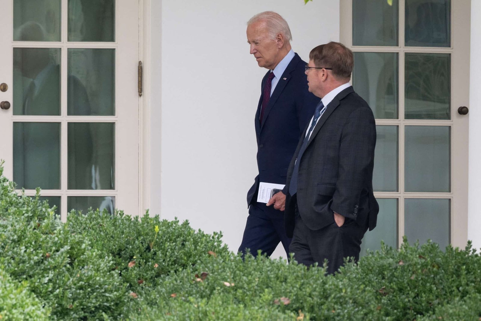 The main republican interviews with the White House doctor of Biden, former assistants about their mental physical condition